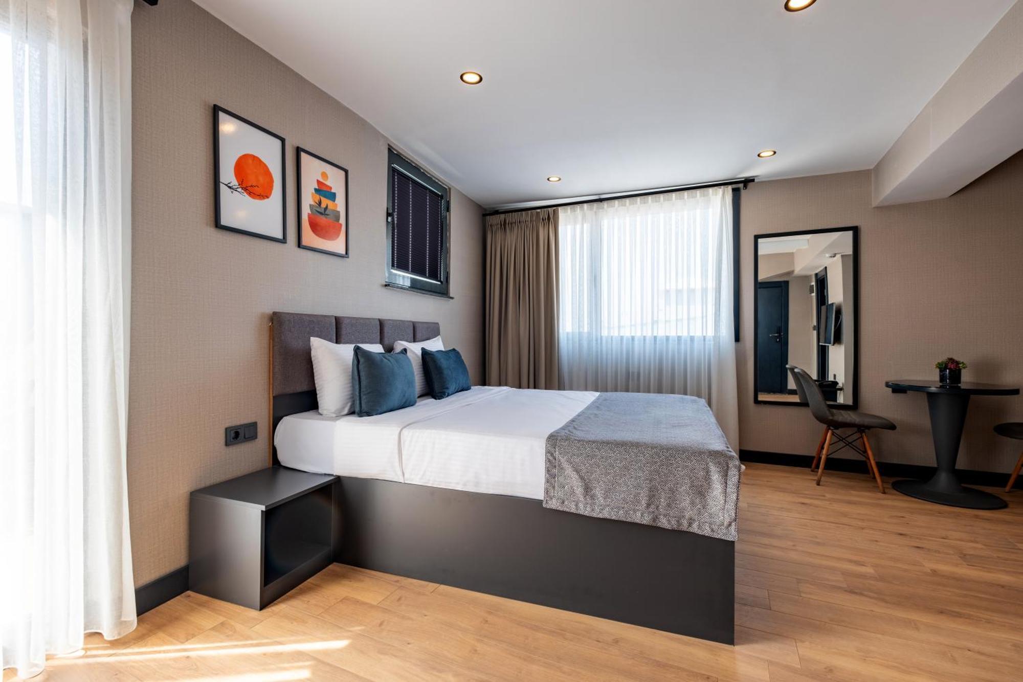 Hotel The Row Taksim *