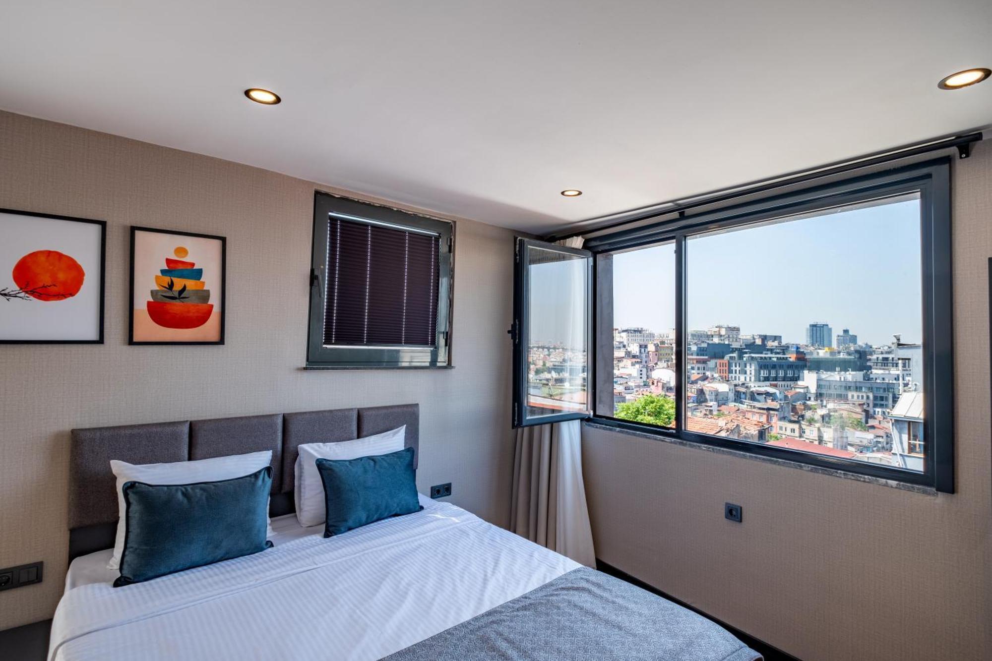 Hotel The Row Taksim *