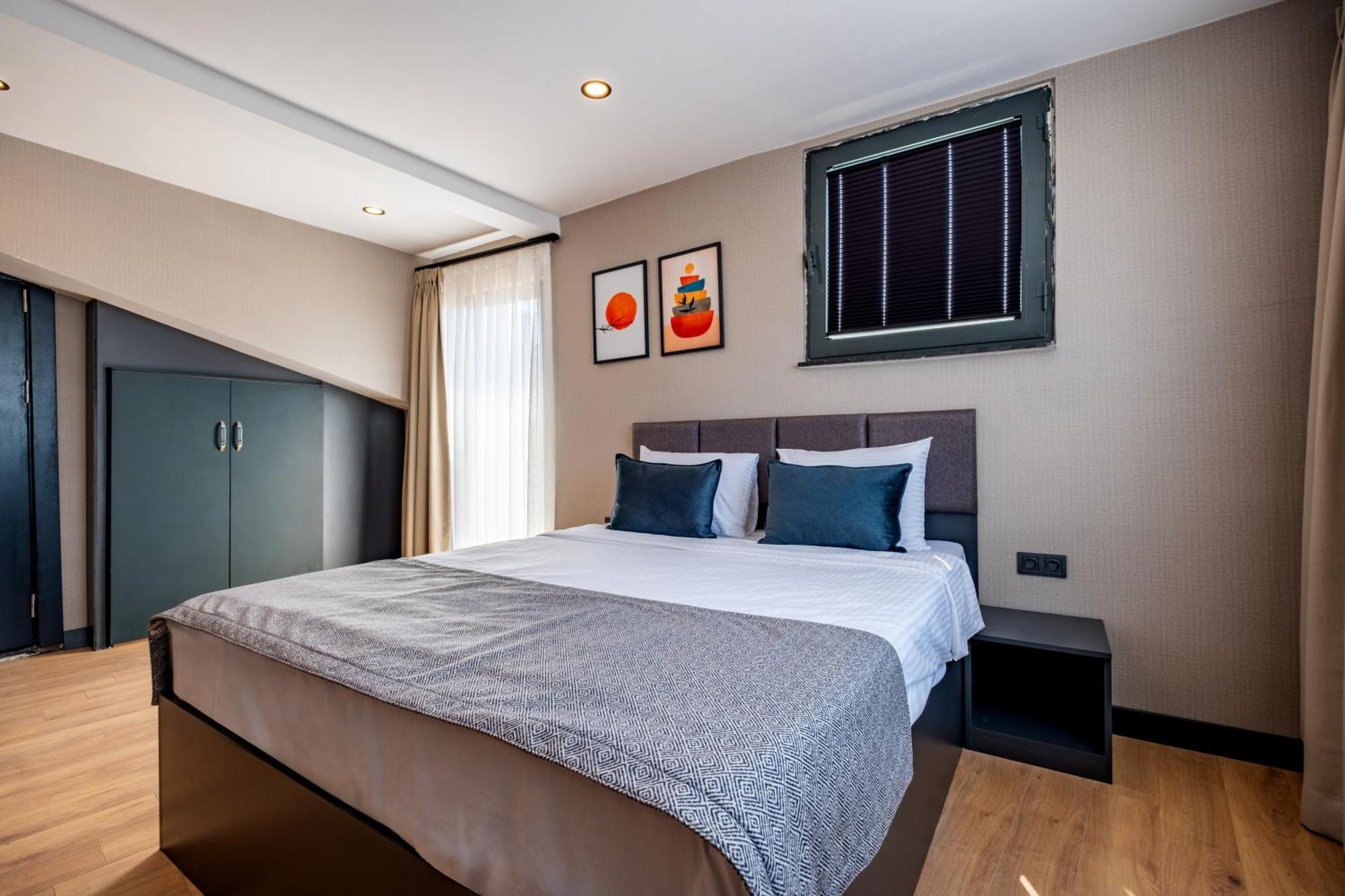 Hotel The Row Taksim *