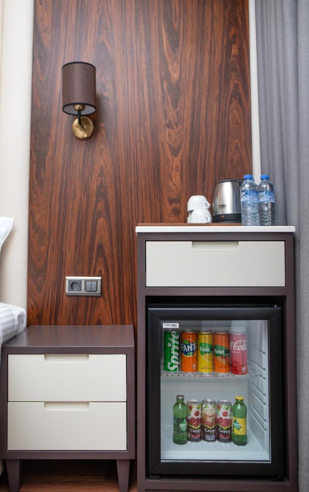 Shining Star Hotel