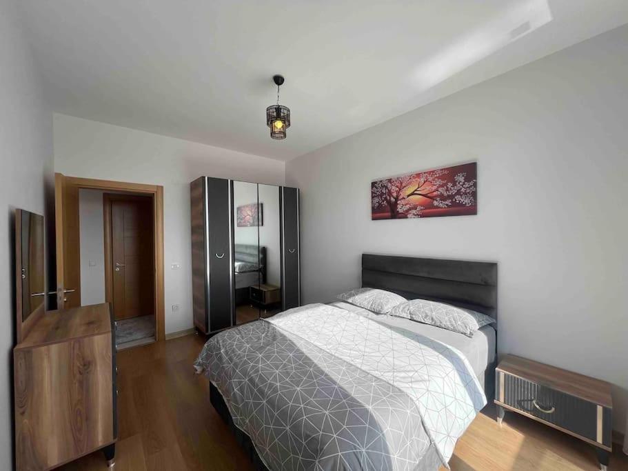 Apartment Cozy Homes - 2 & 1 Living