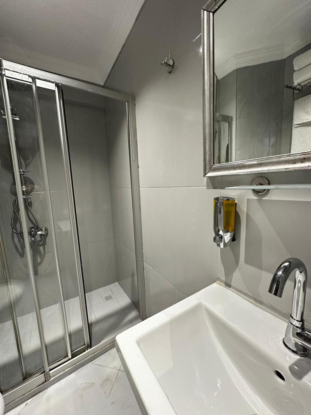 Hotel New Harbiye 2*