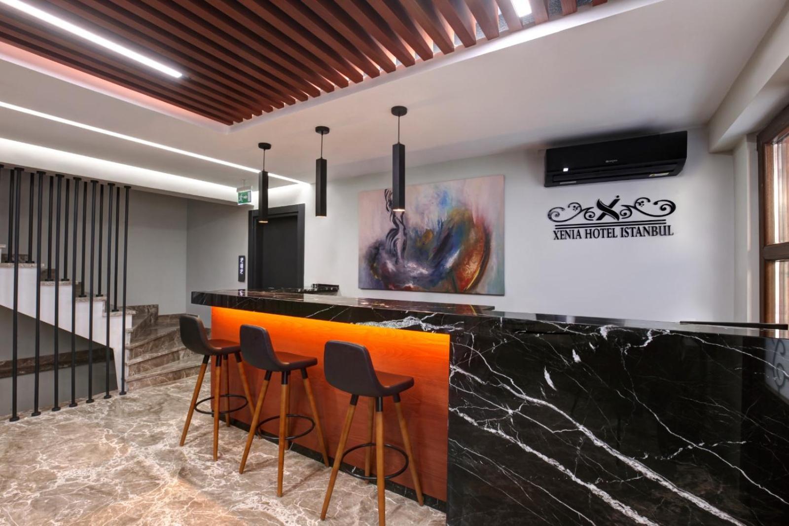 Hotel Xenia