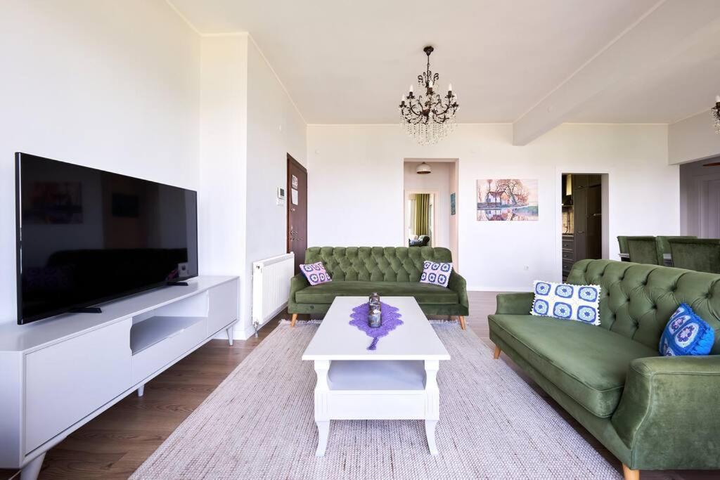 Luxury With Bosphorus View In Sariyer! Daire