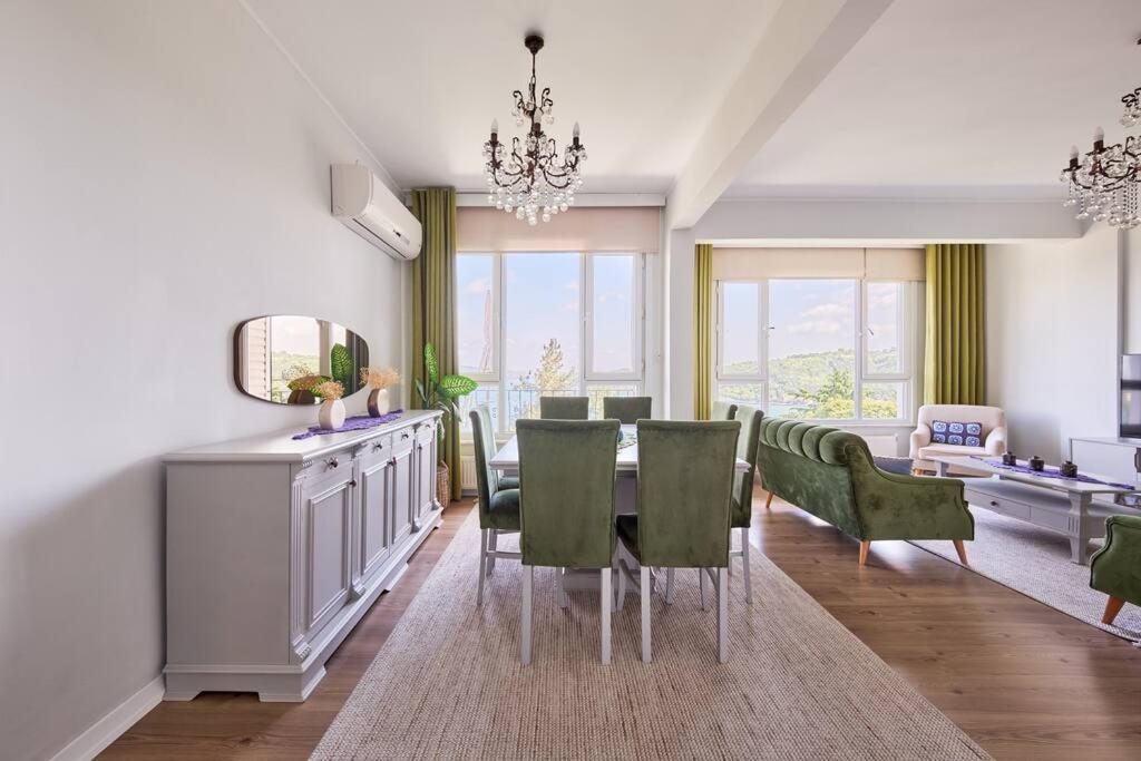 Apartment Luxury With Bosphorus View In Sariyer!