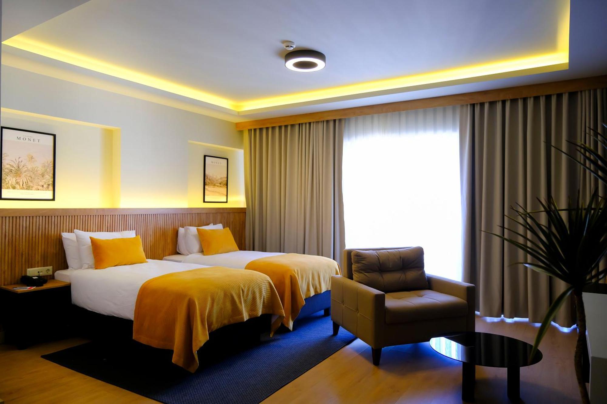 Otel Dugi