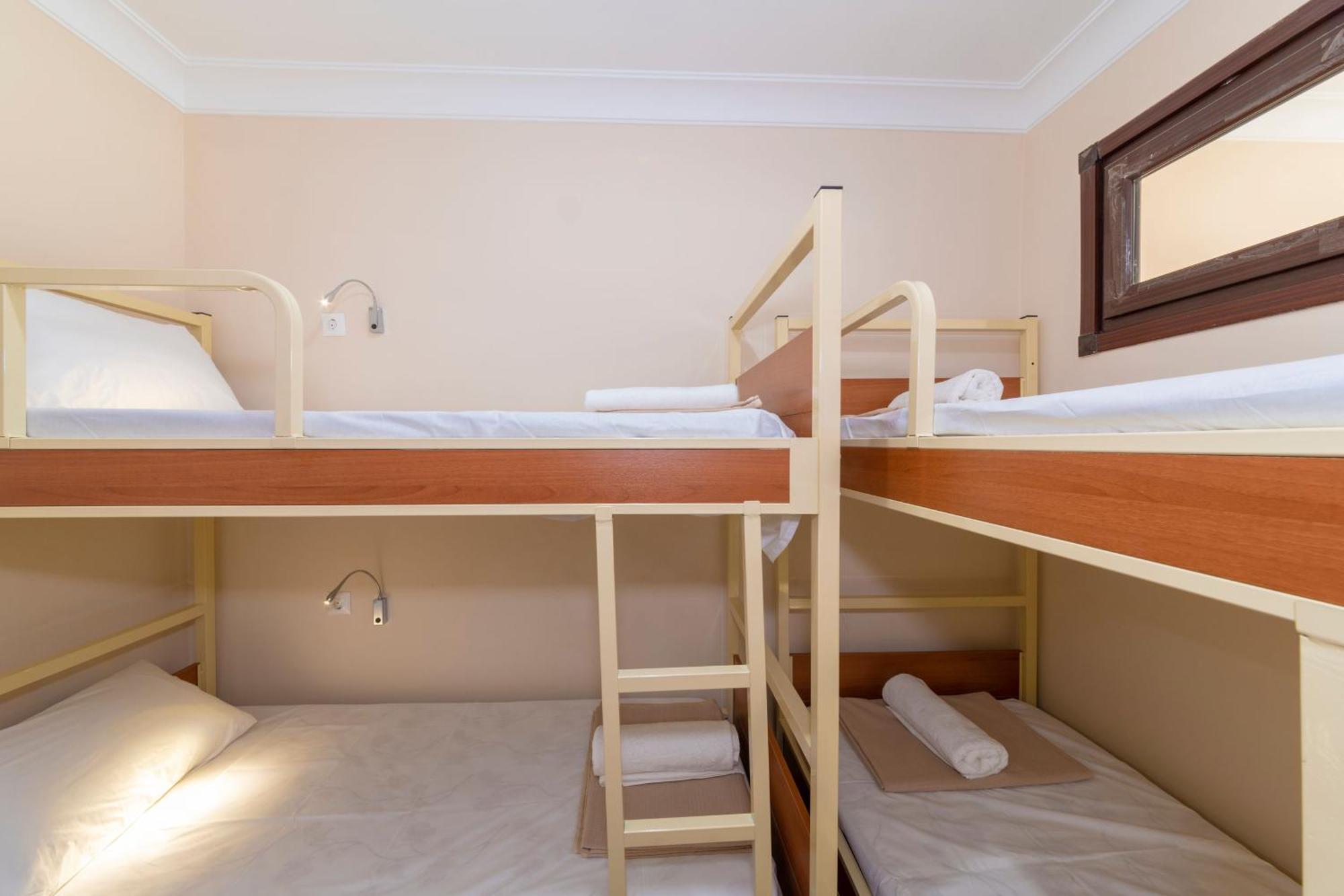 Taximcenterhostel *