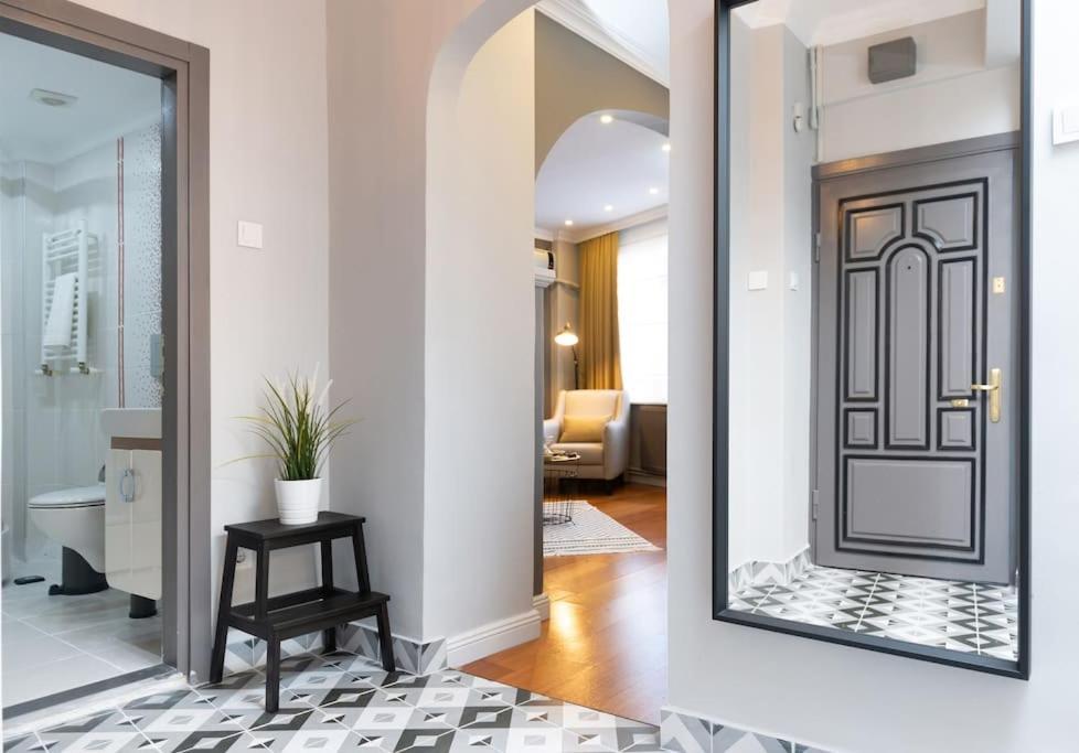 The Of The Bosphorus & Comfortable Apartment