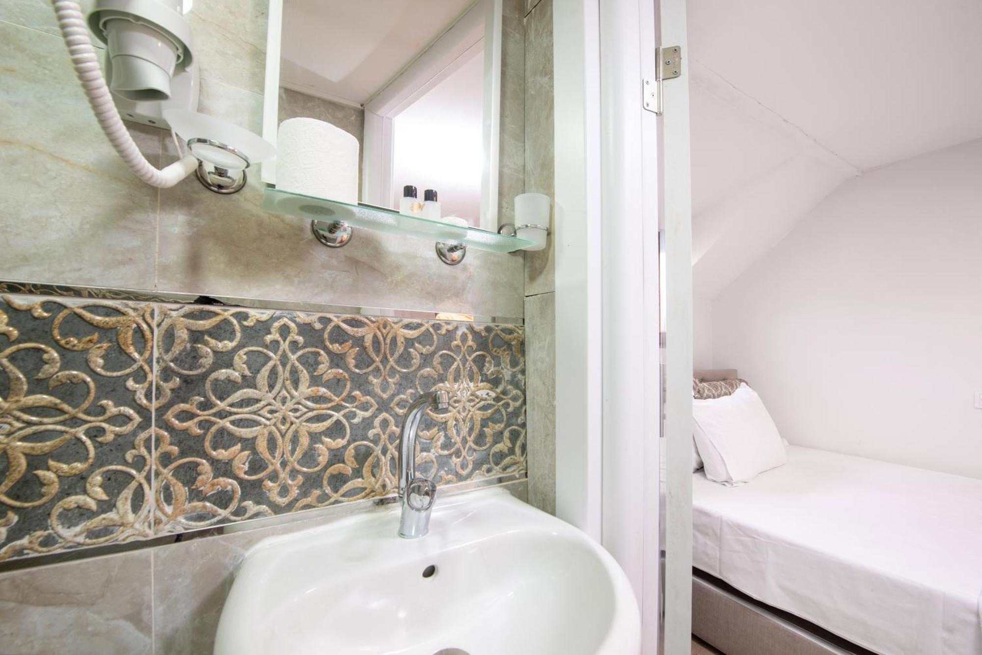 House Sultanahmet Oda ve Kahvaltı 3*