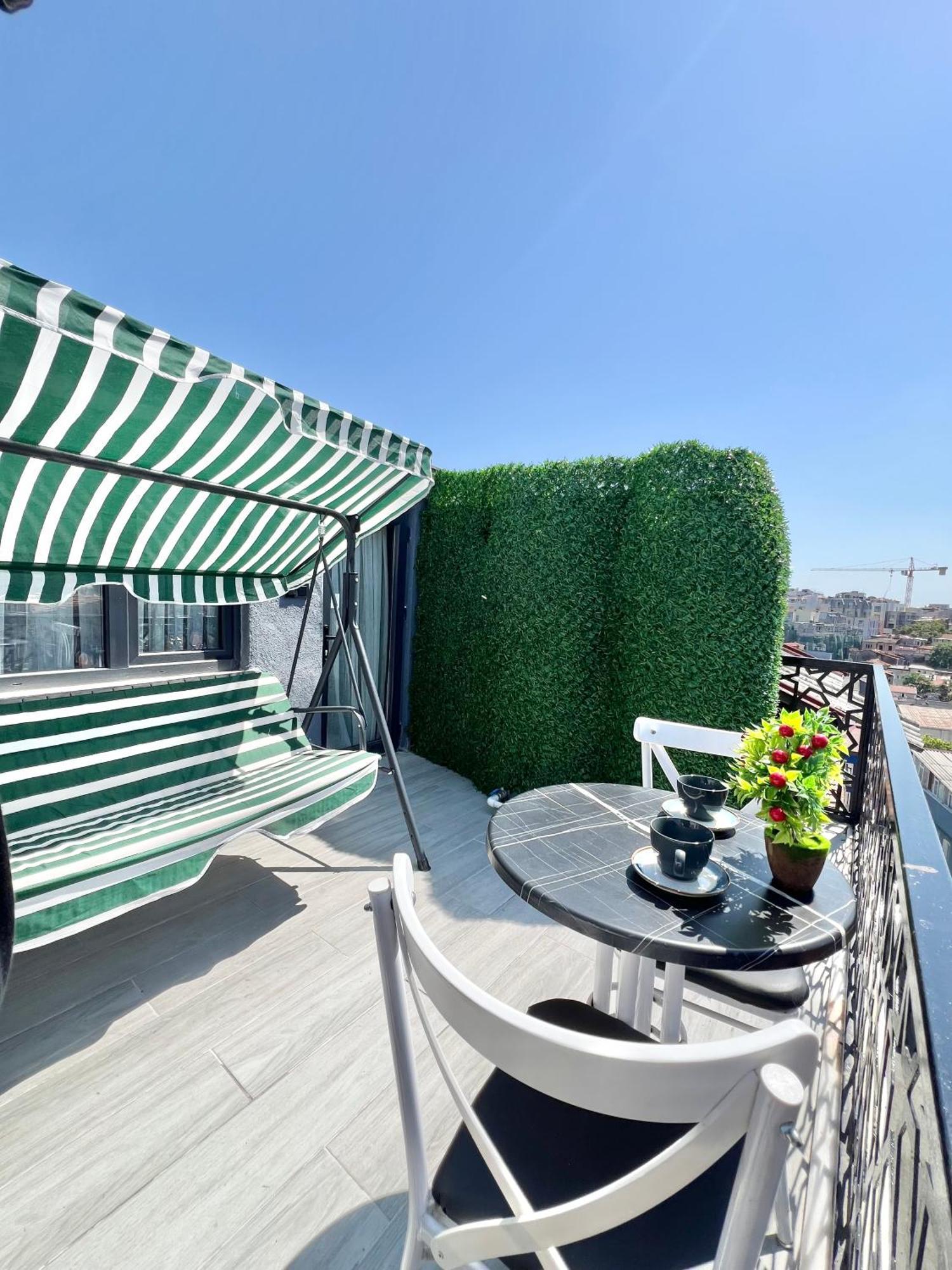 Taksim Larissa Aparthotel