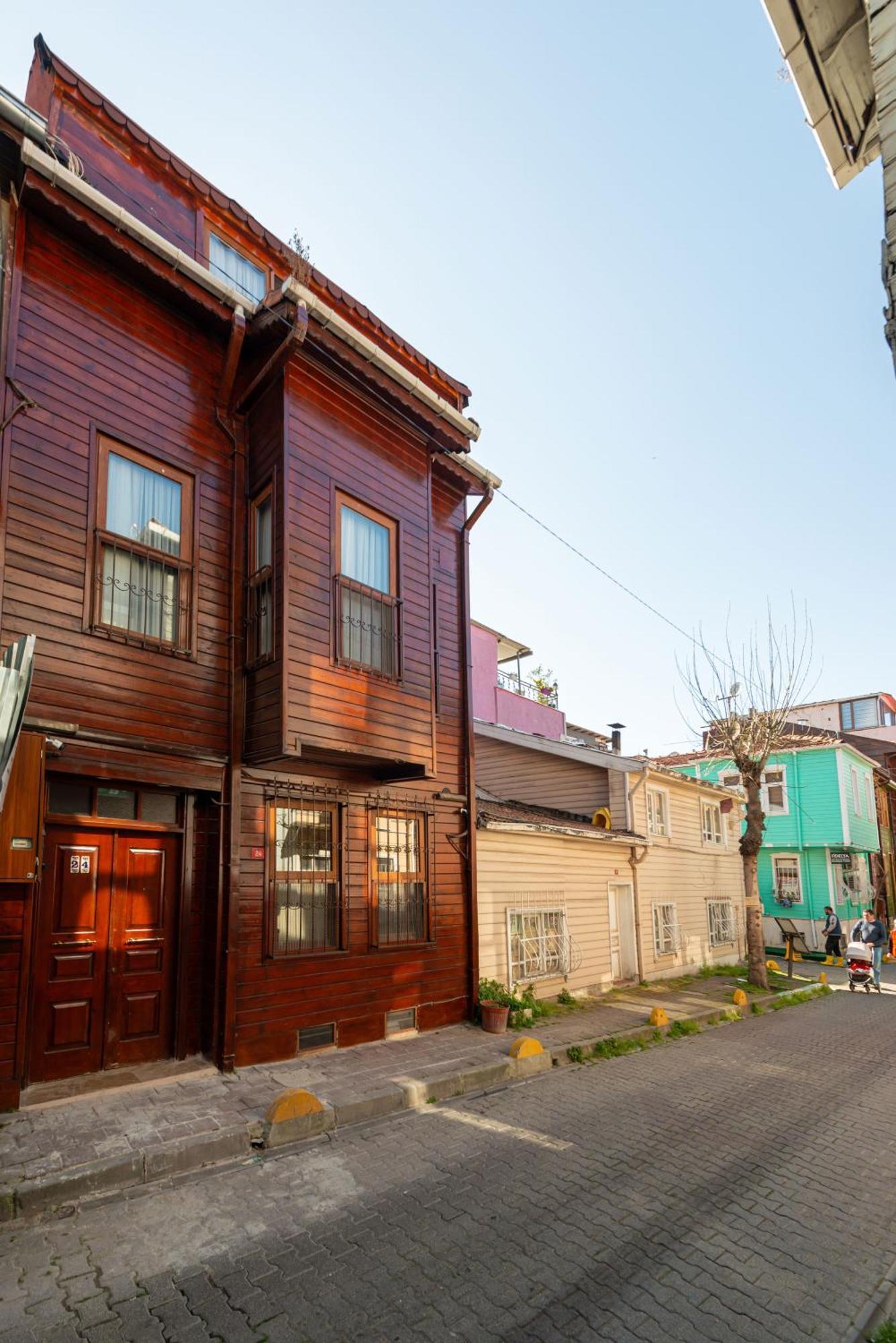 Brown 2 Mansion Oldcity *