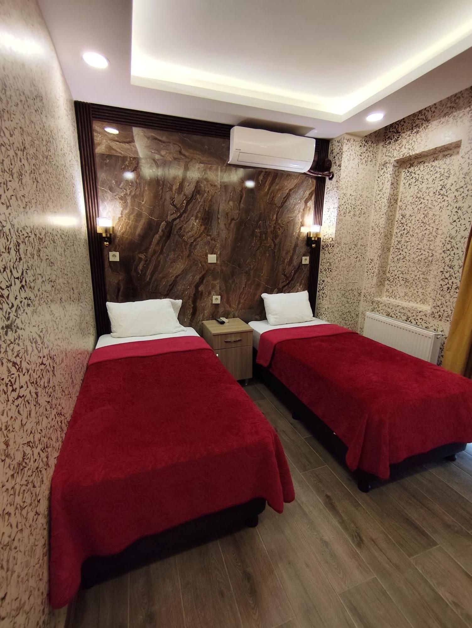 Hotel Oez Duenya