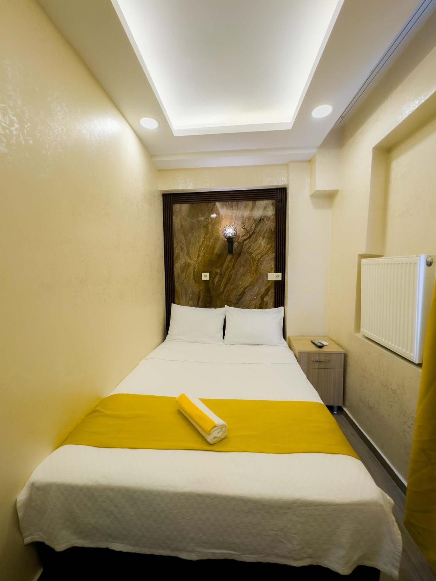 Hotel Oez Duenya *