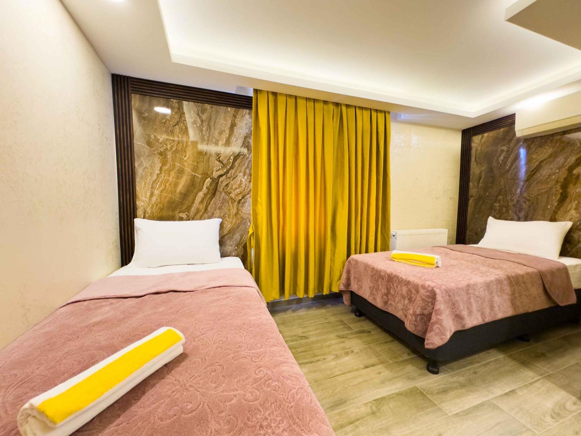 Oez Duenya Hotel *