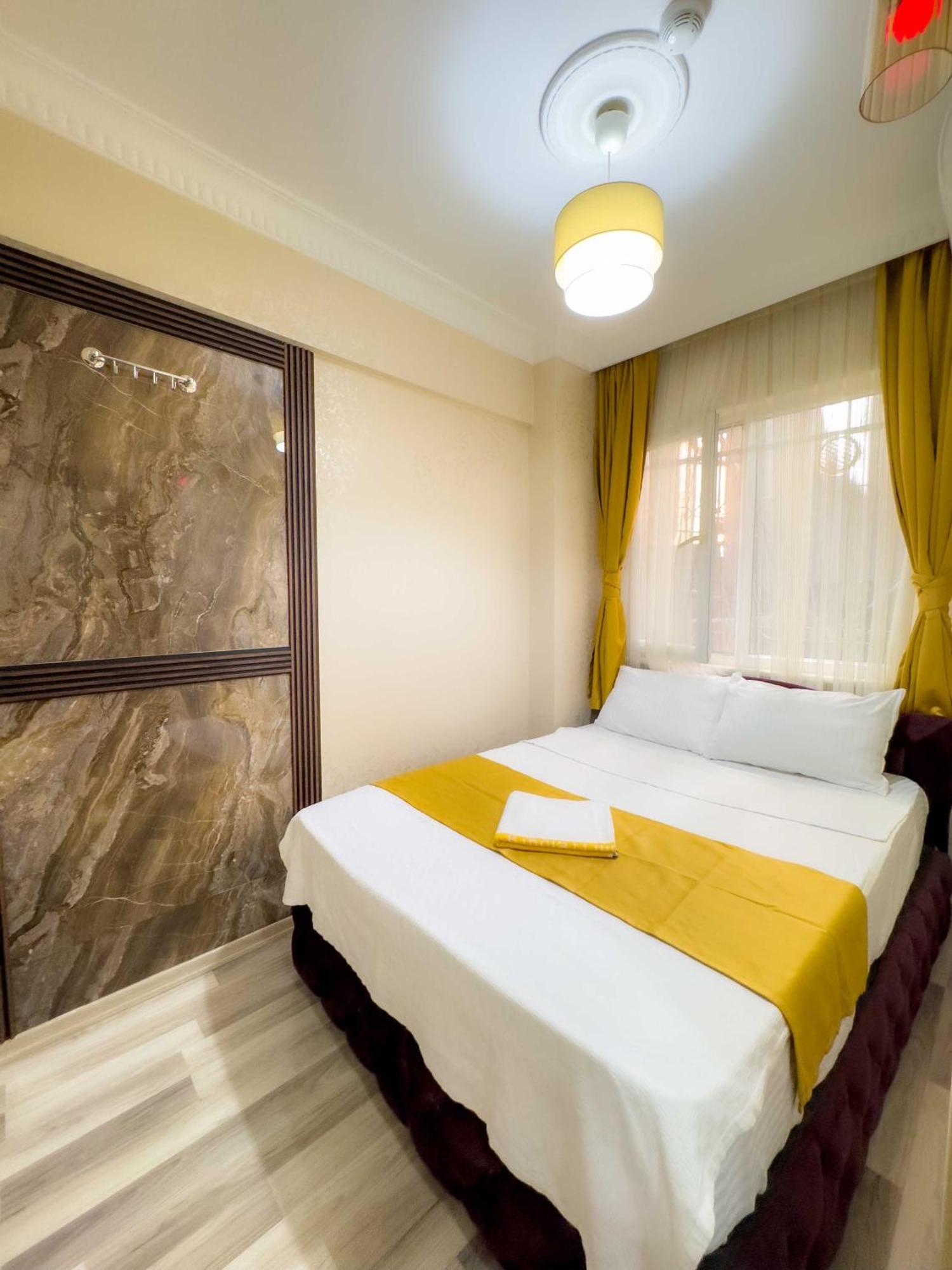 Hotel Oez Duenya *