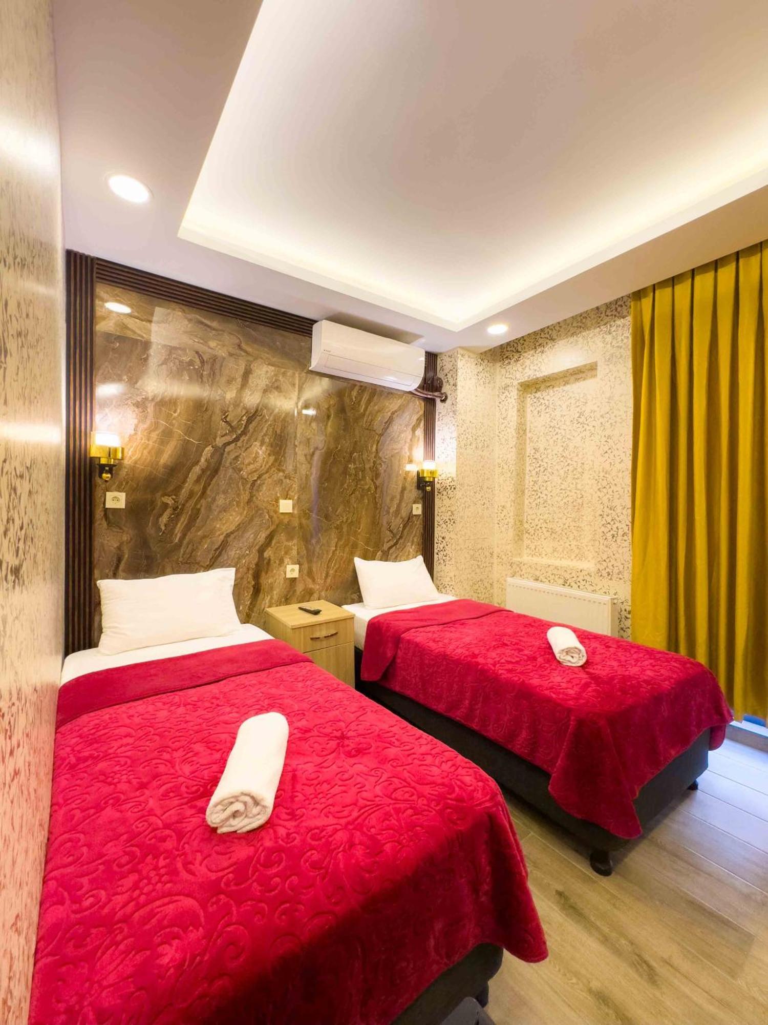Oez Duenya Hotel *