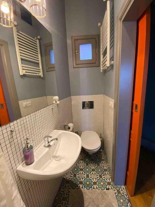 Enjoy Golden Horn Views From Tangerine House Holiday home