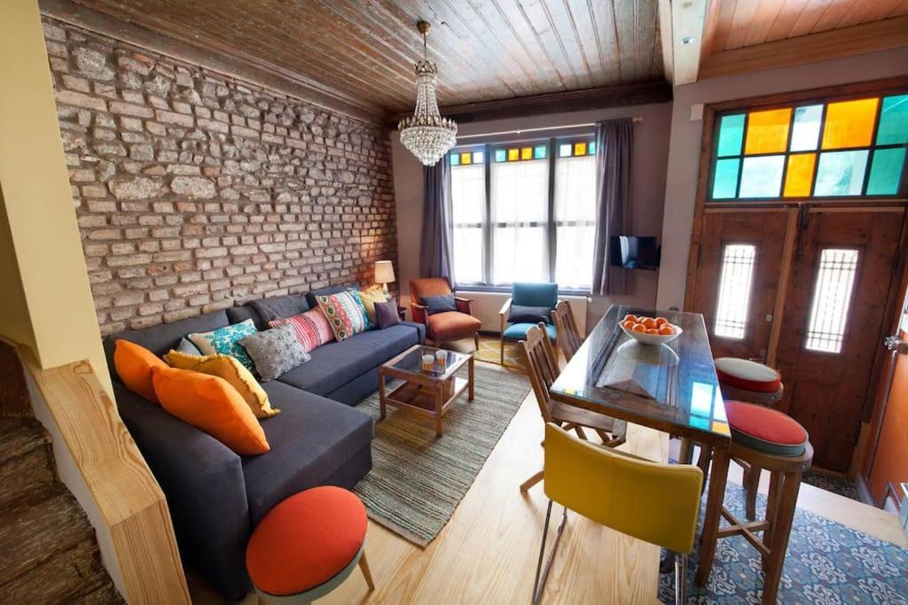 Holiday home Enjoy Golden Horn Views From Tangerine House *