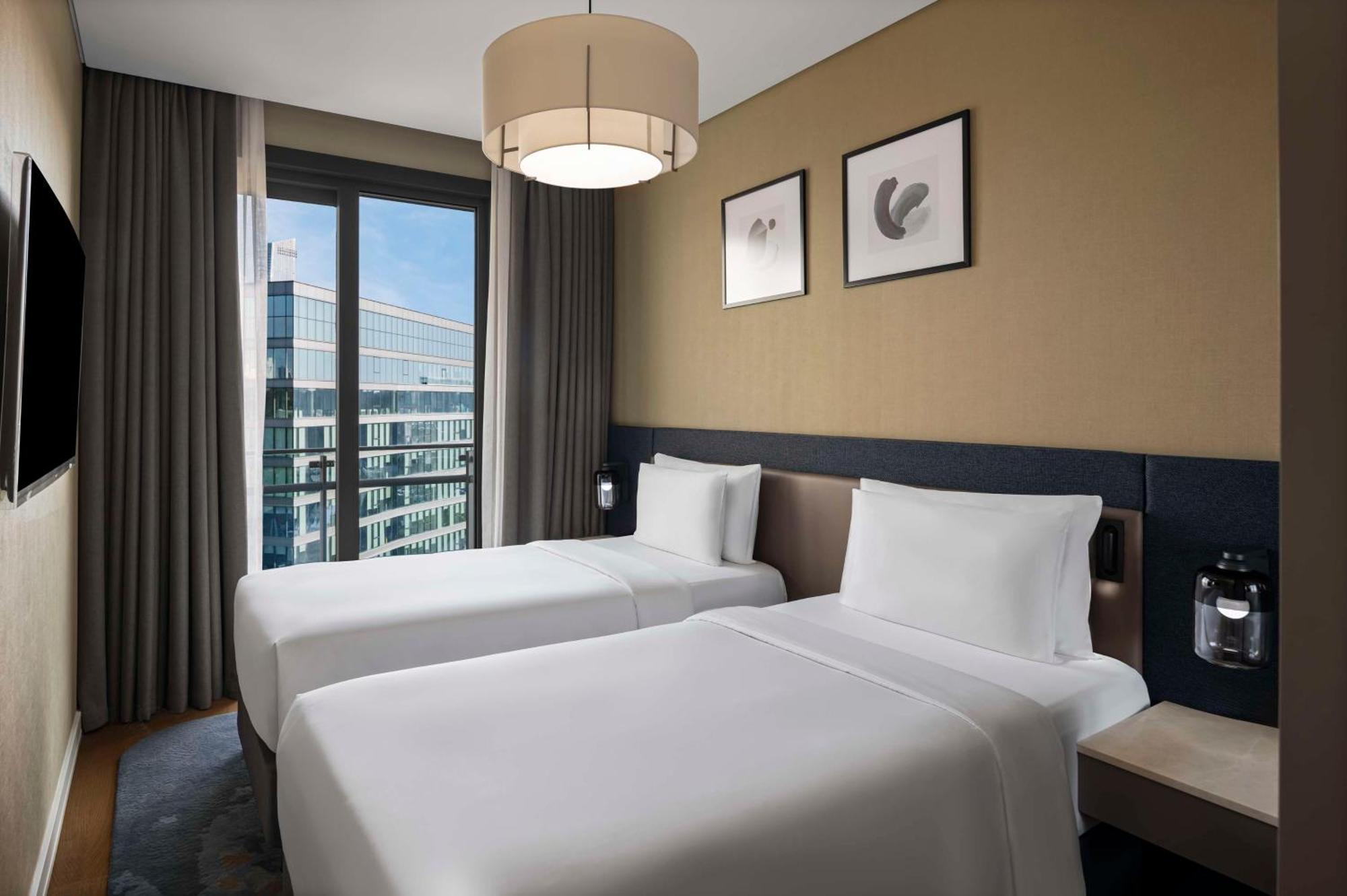 Radisson Residences Vadistanbul 4*
