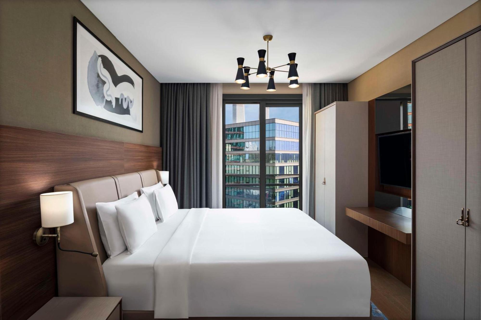 Hotel Radisson Residences Vadistanbul 4*
