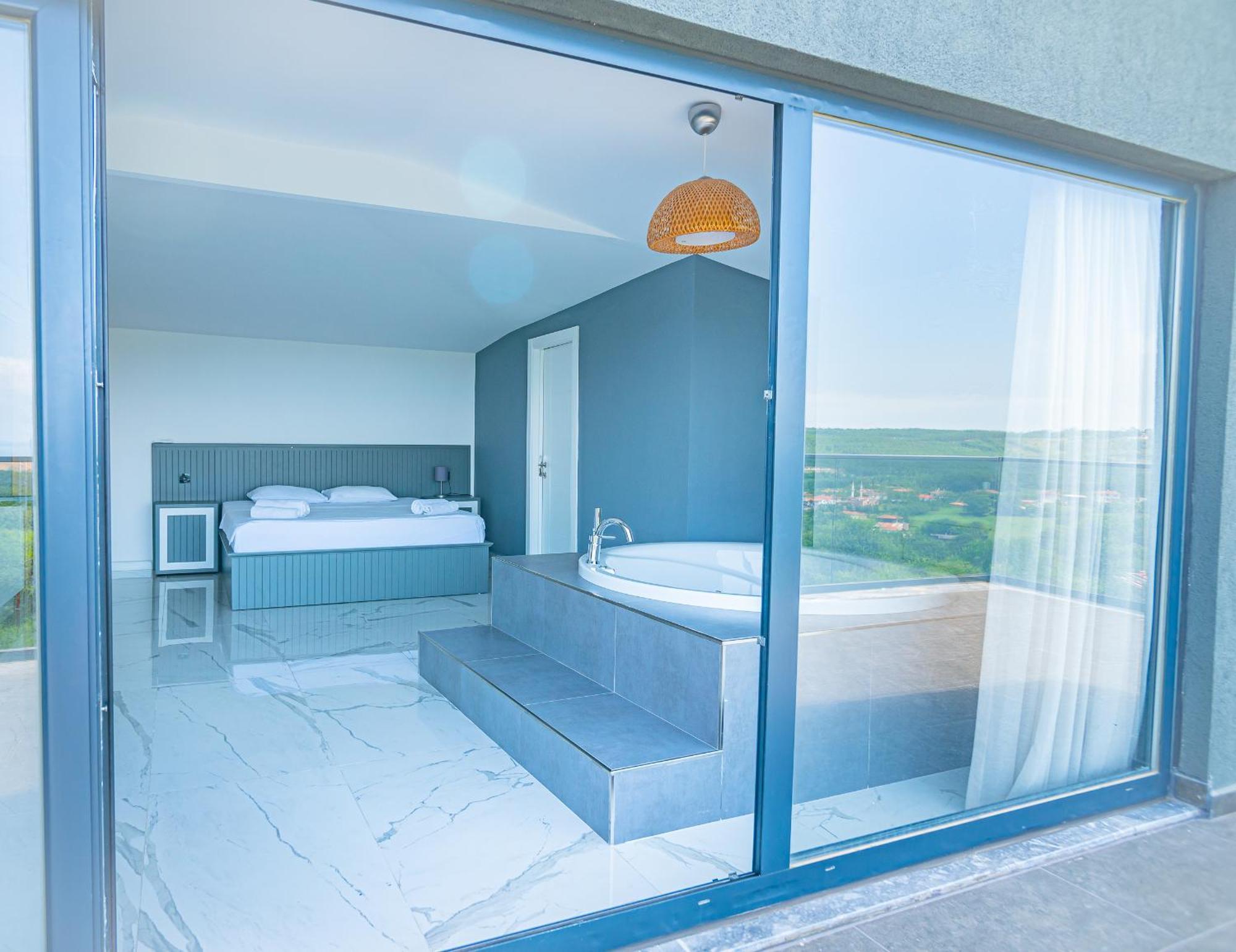 Villa Royal Blue - Luxury *