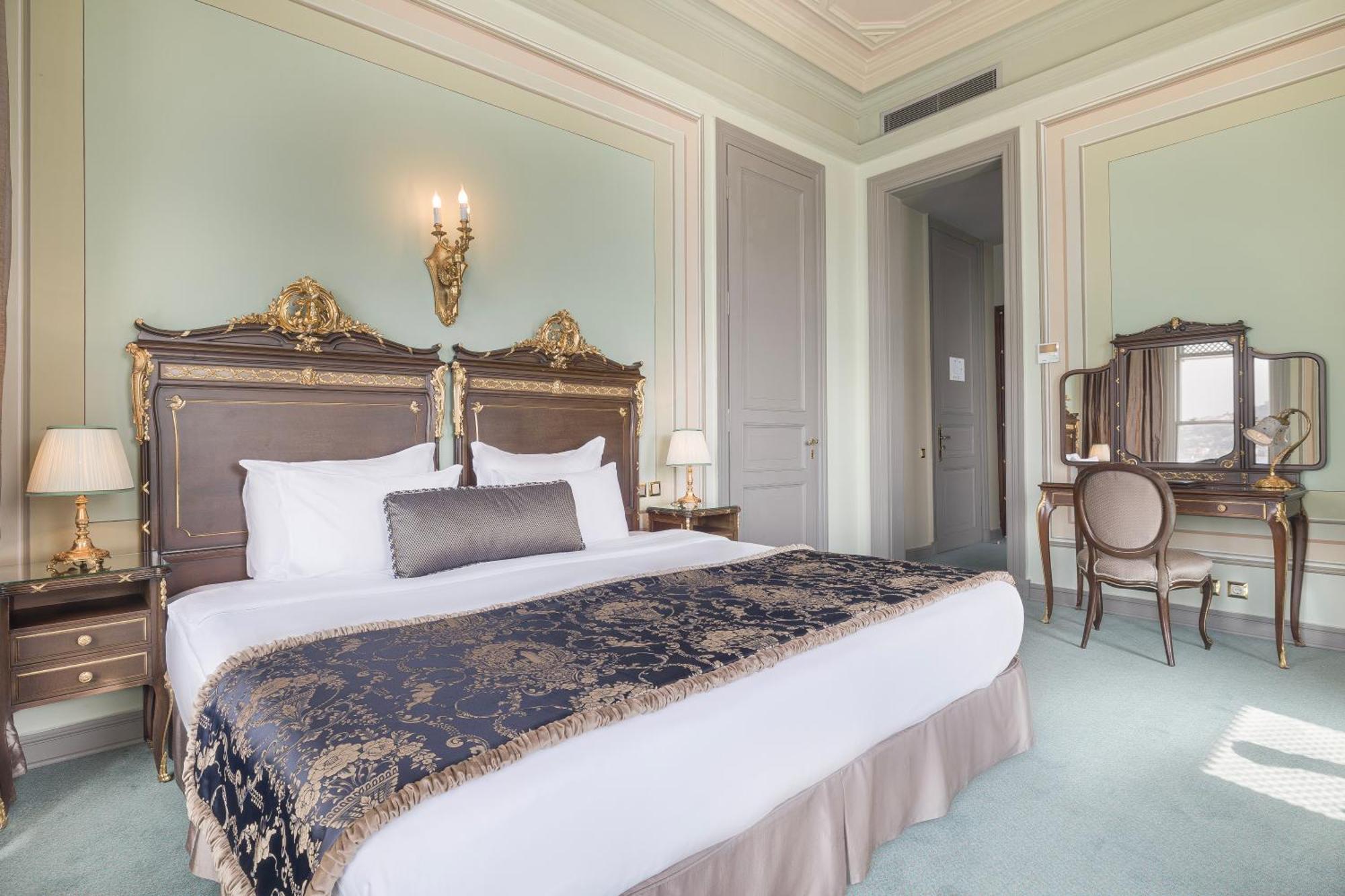Bosphorus Palace 4*