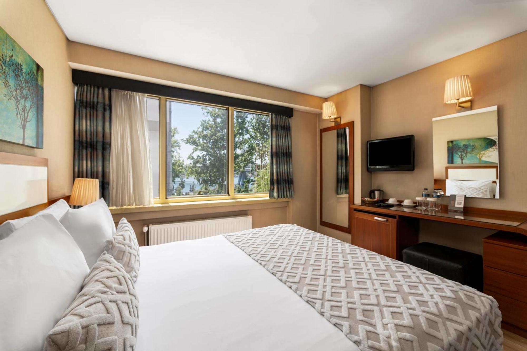 Golden Otel