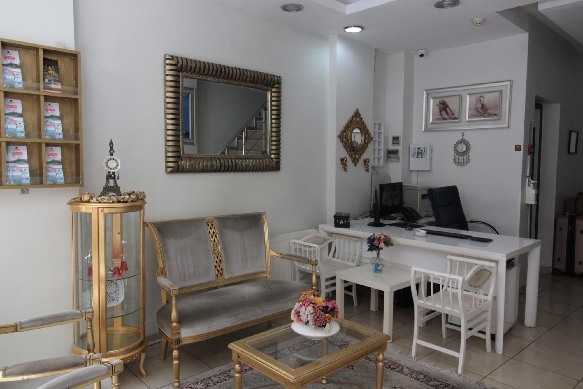 Aparthotel Lemon 3*