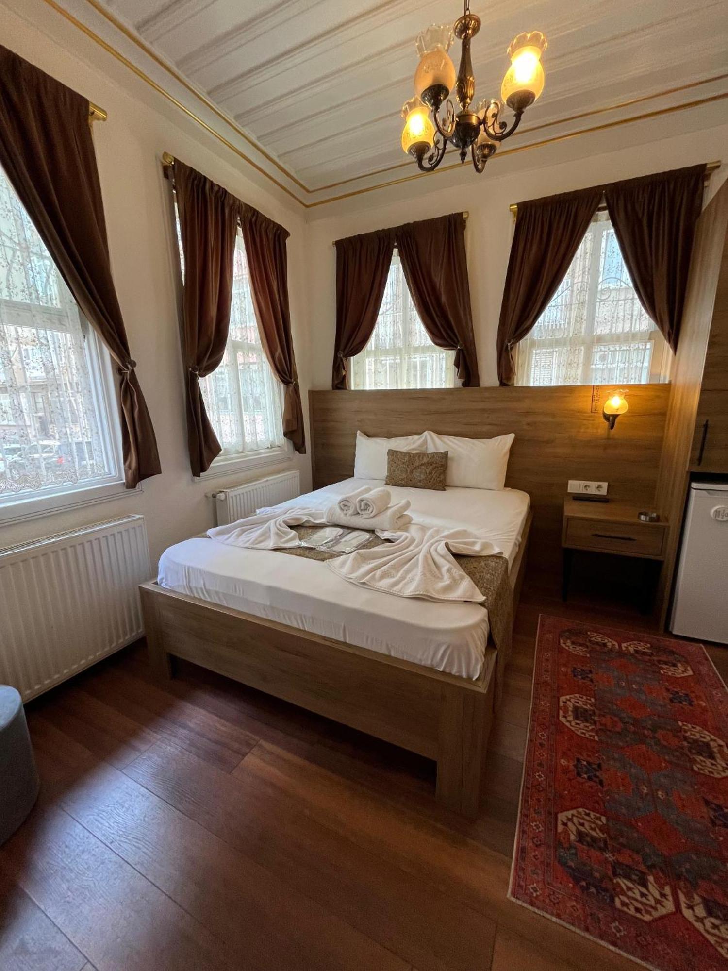 Hotel Kadikoey White House