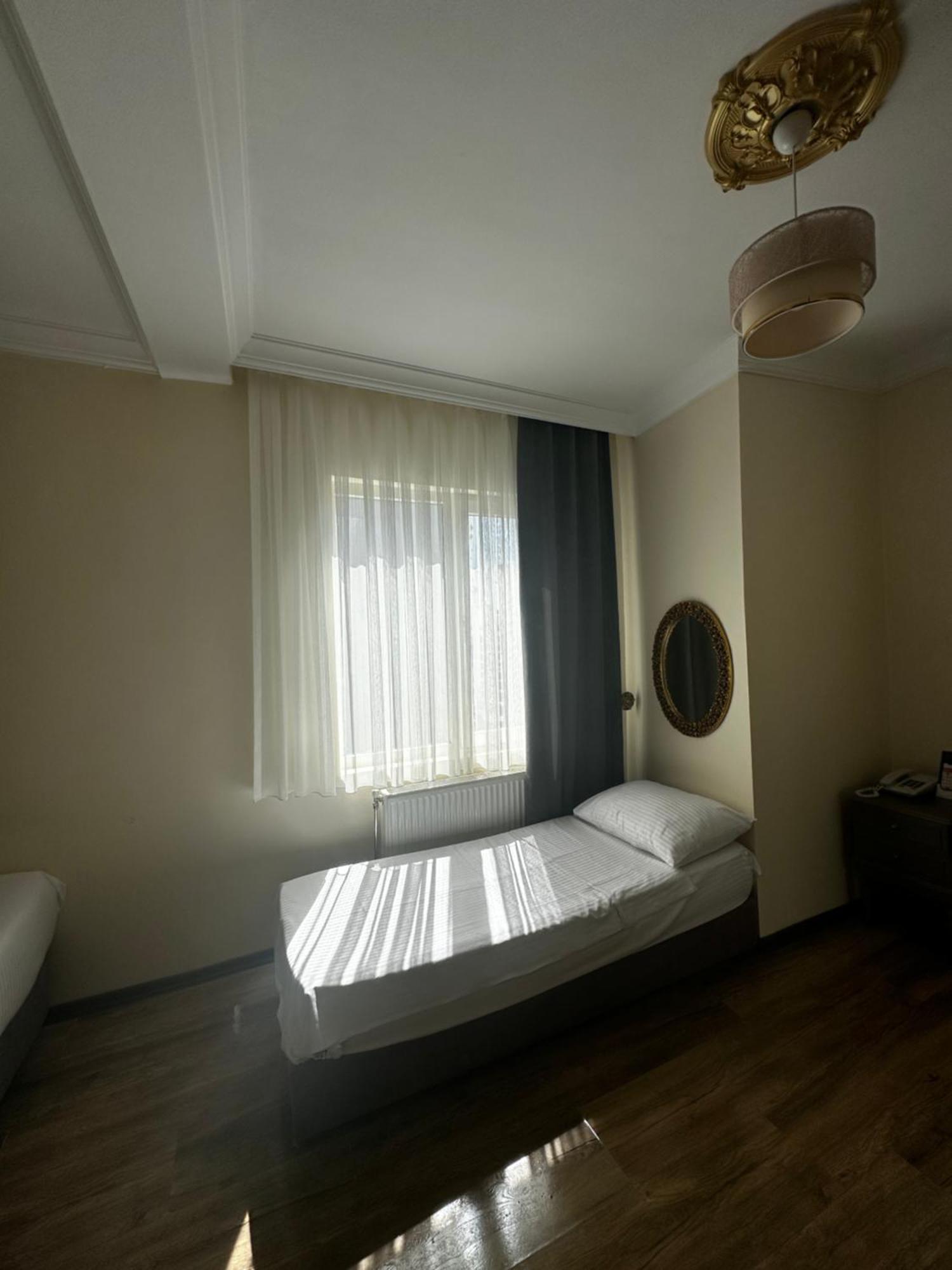 Taksim Star 3*