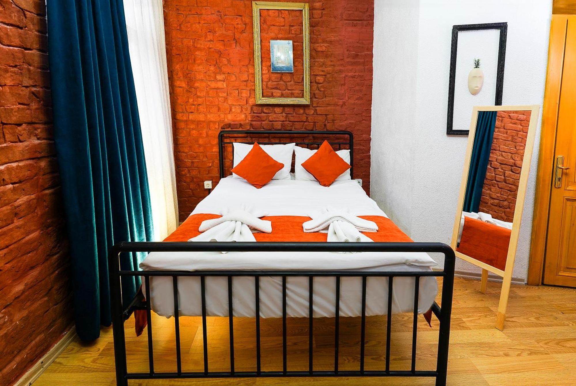 Emmy Taksim Otel İstanbul