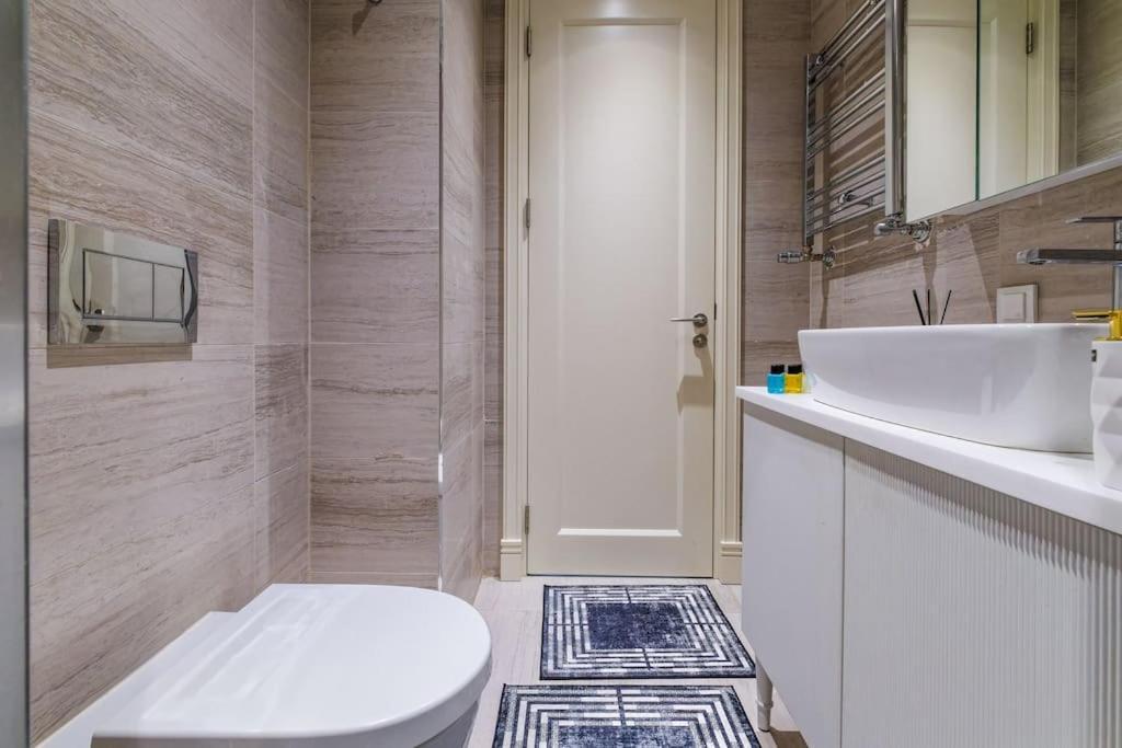 Apartment Soul By Azad Homes