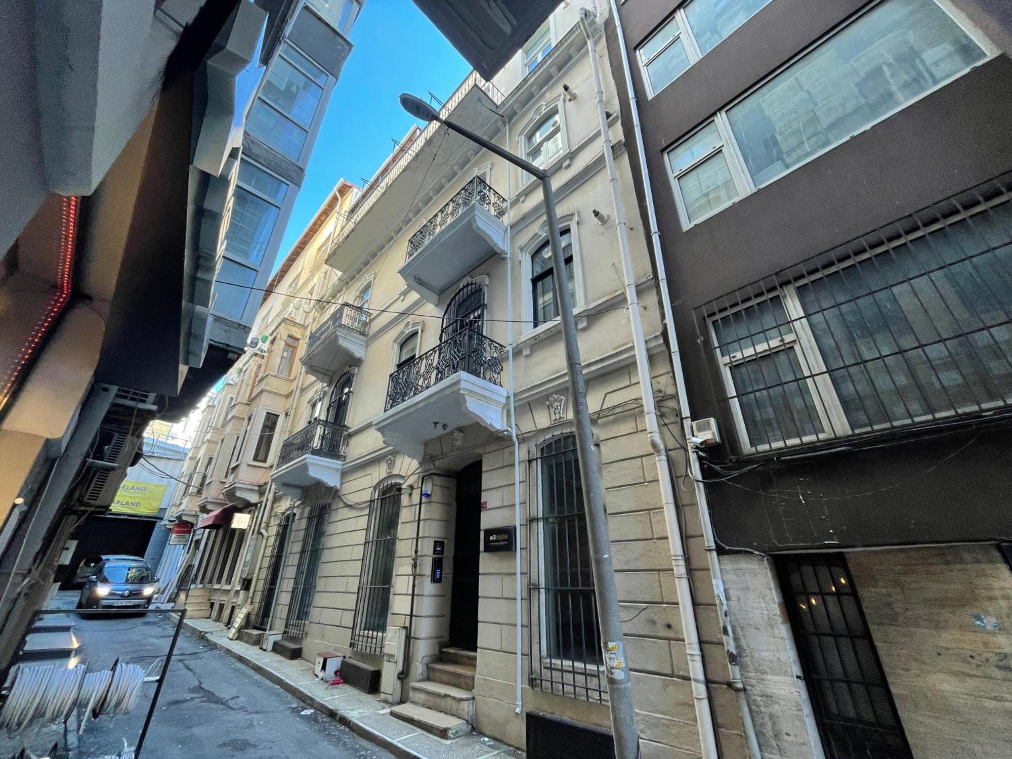 Savcibey Building *
