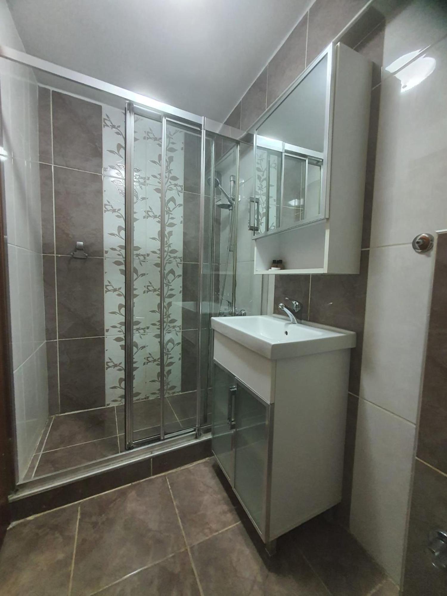 Hotel Omar Sultan Park *