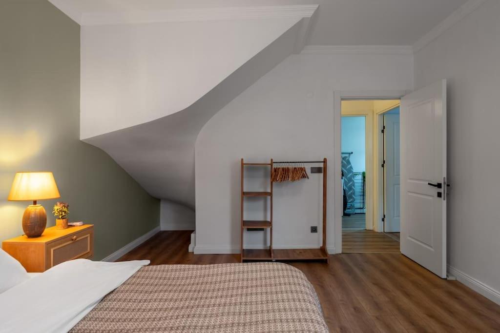 Apartment Luxury Scandinavian Design 2br Duplex Near Tomtom Istanbul