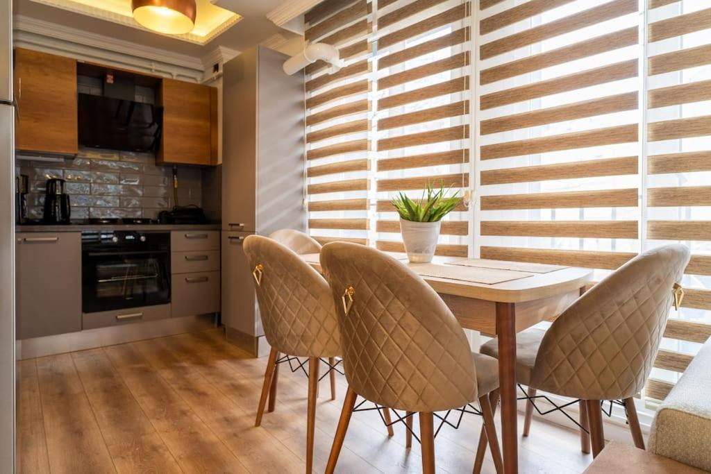Apartment Luxury Scandinavian Design 2br Duplex Near Tomtom *