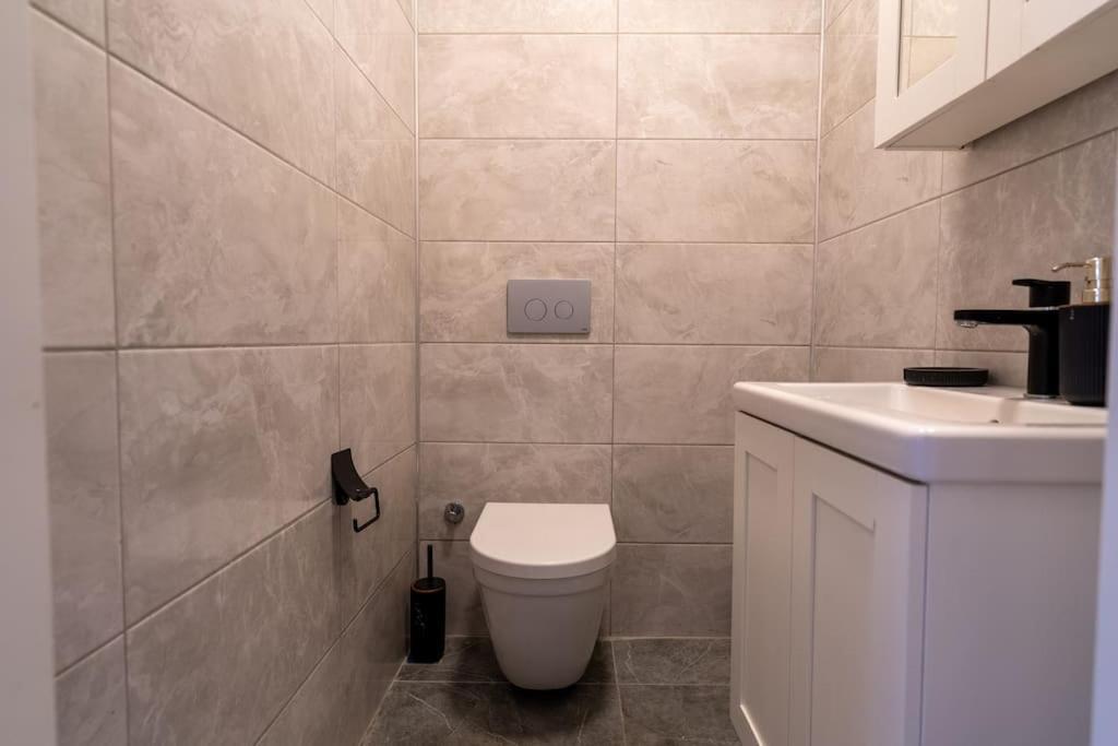 Apartment Luxury Scandinavian Design 2br Duplex Near Tomtom Istanbul