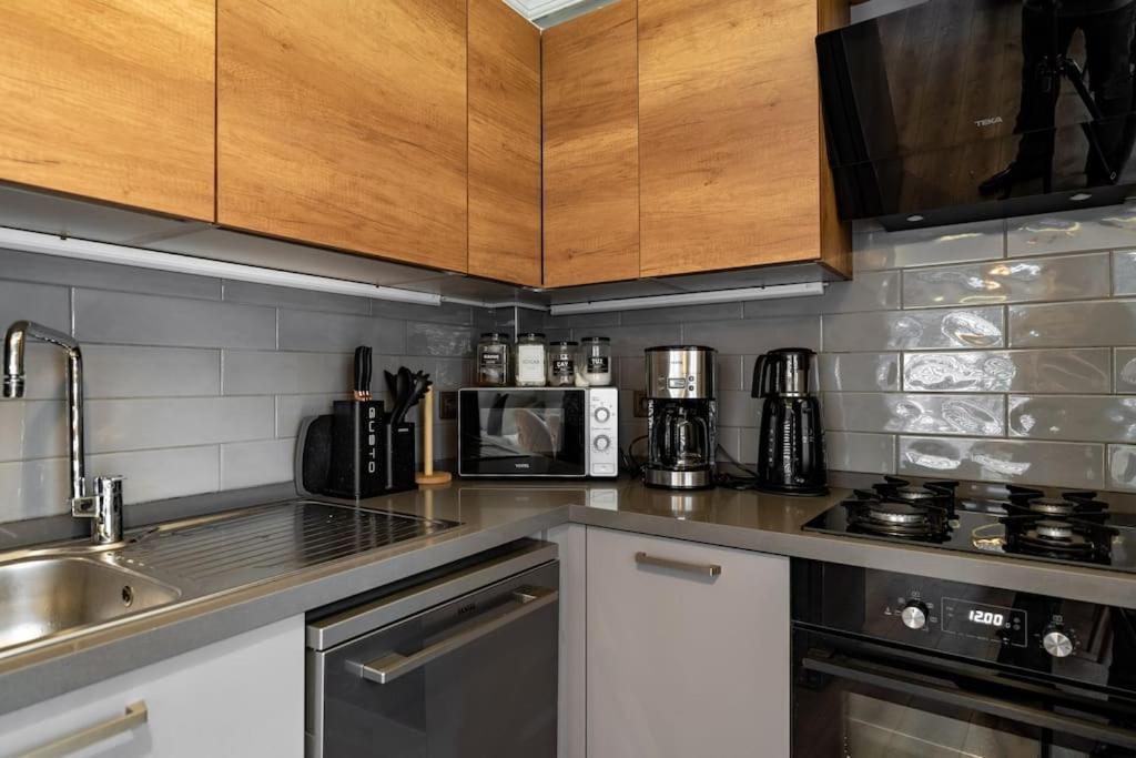 Apartment Luxury Scandinavian Design 2br Duplex Near Tomtom Istanbul