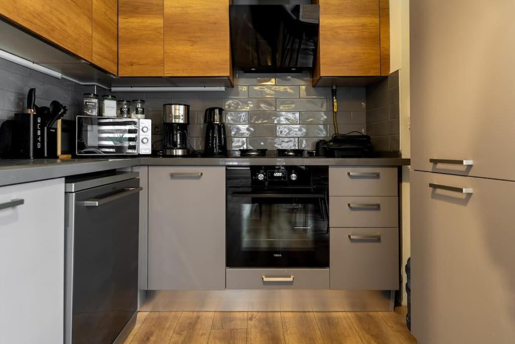 Luxury Scandinavian Design 2br Duplex Near Tomtom Istanbul