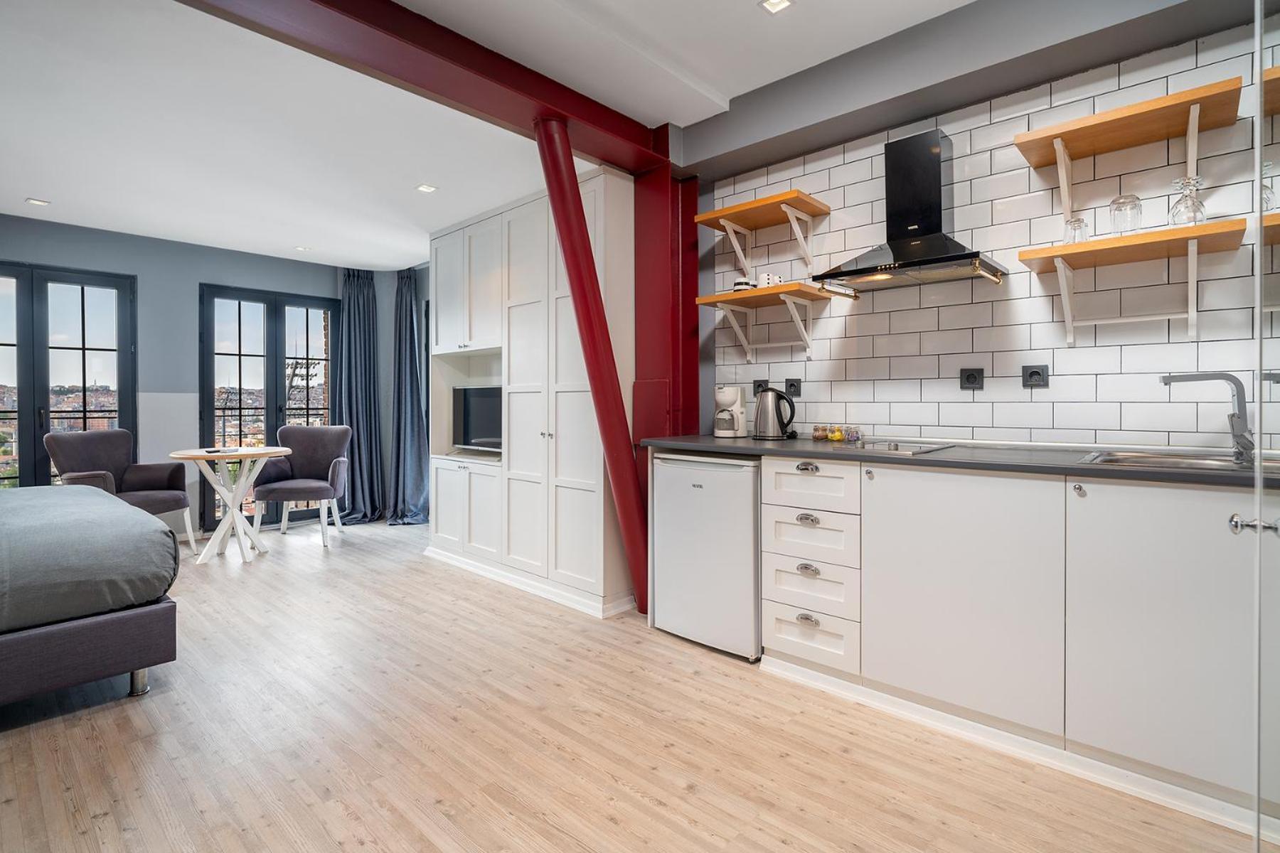 Urban Quarters - Loft Aparthotel