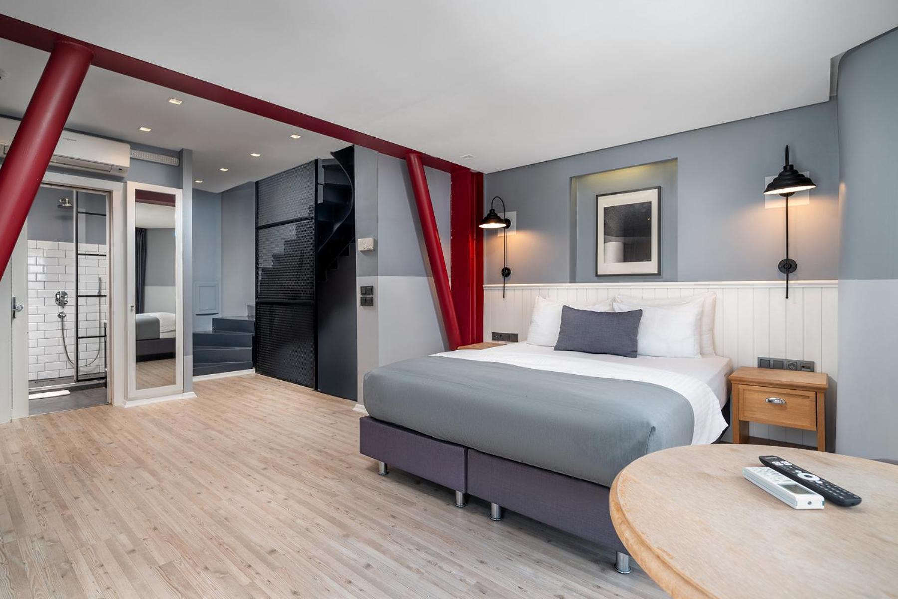 Urban Quarters - Loft Aparthotel *
