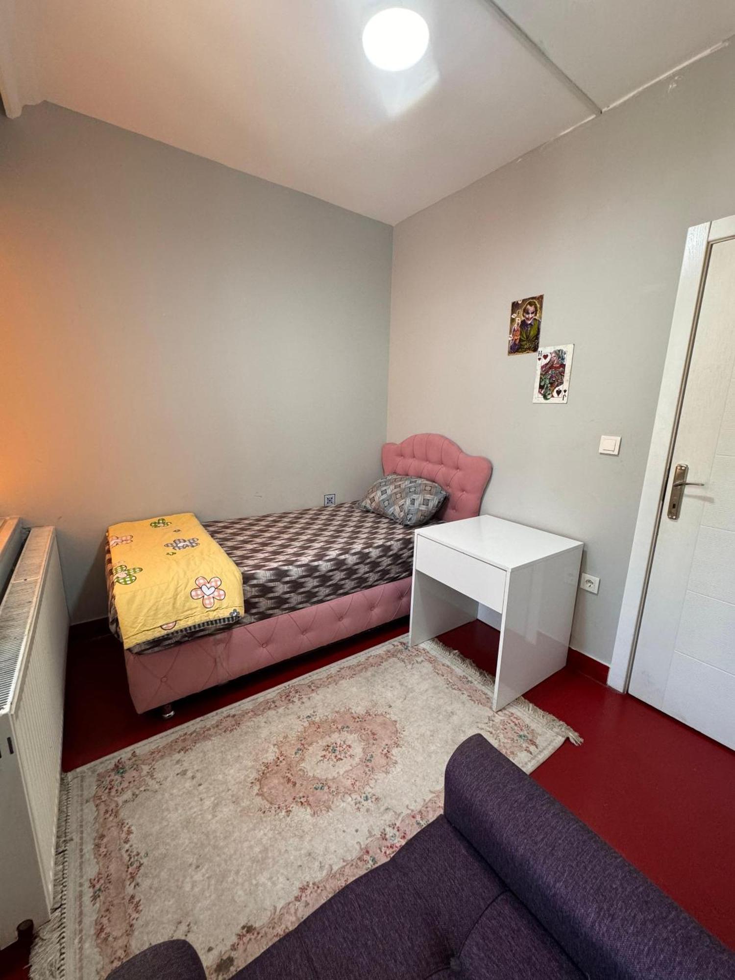 Transit Kapsül Otel *