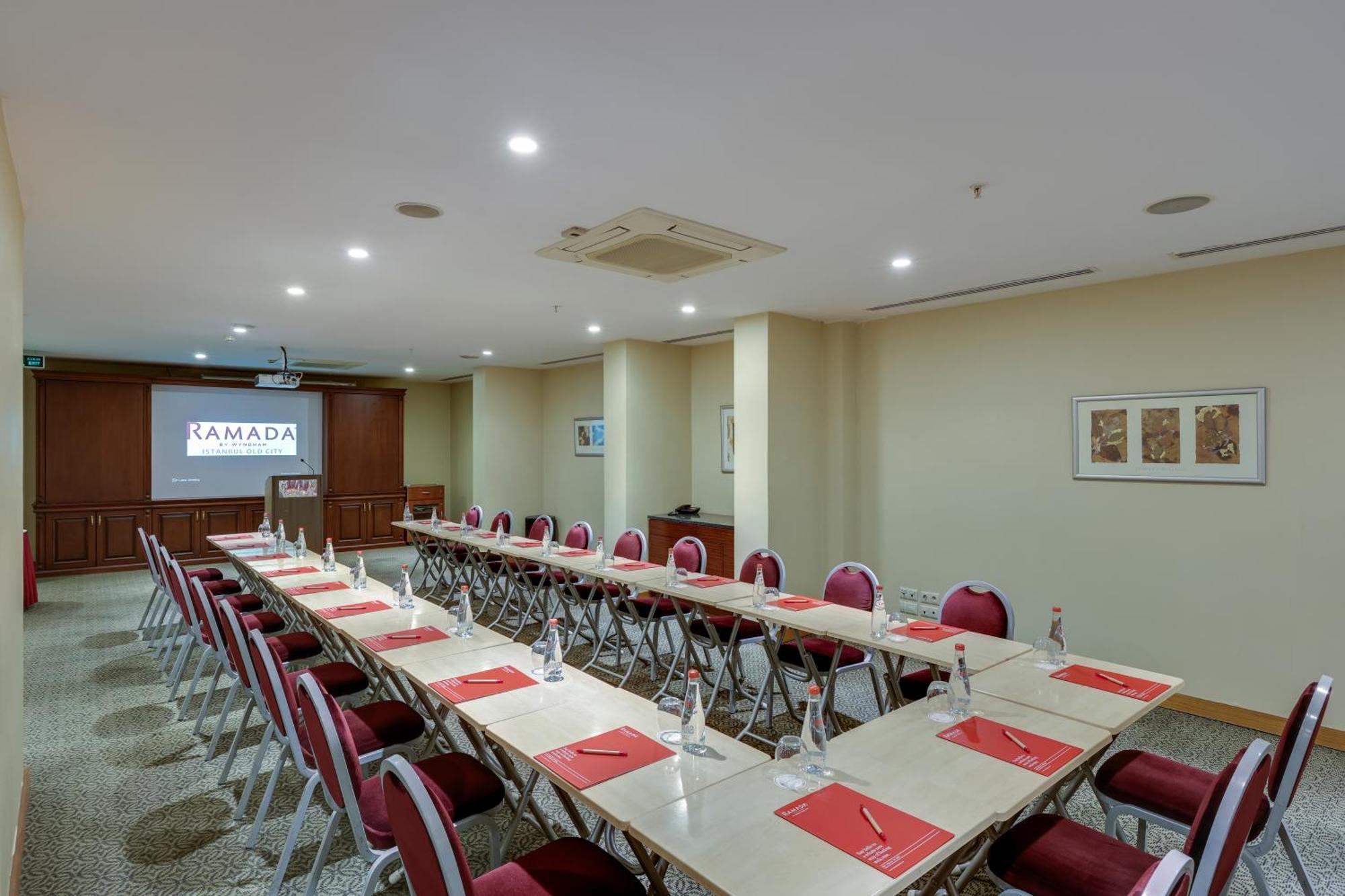 Ramada By Wyndham Old 4* Istanbul