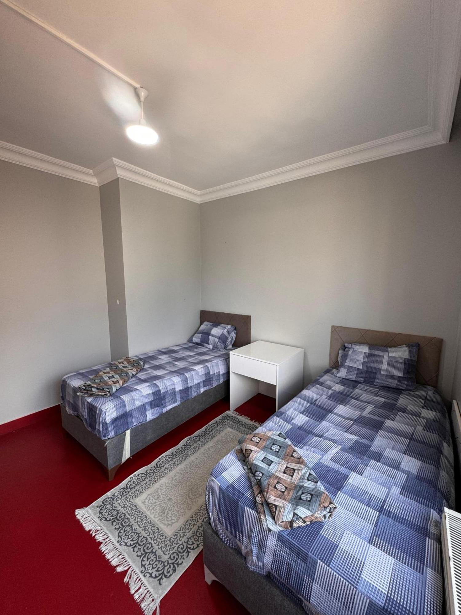 Transit 77 Homestay