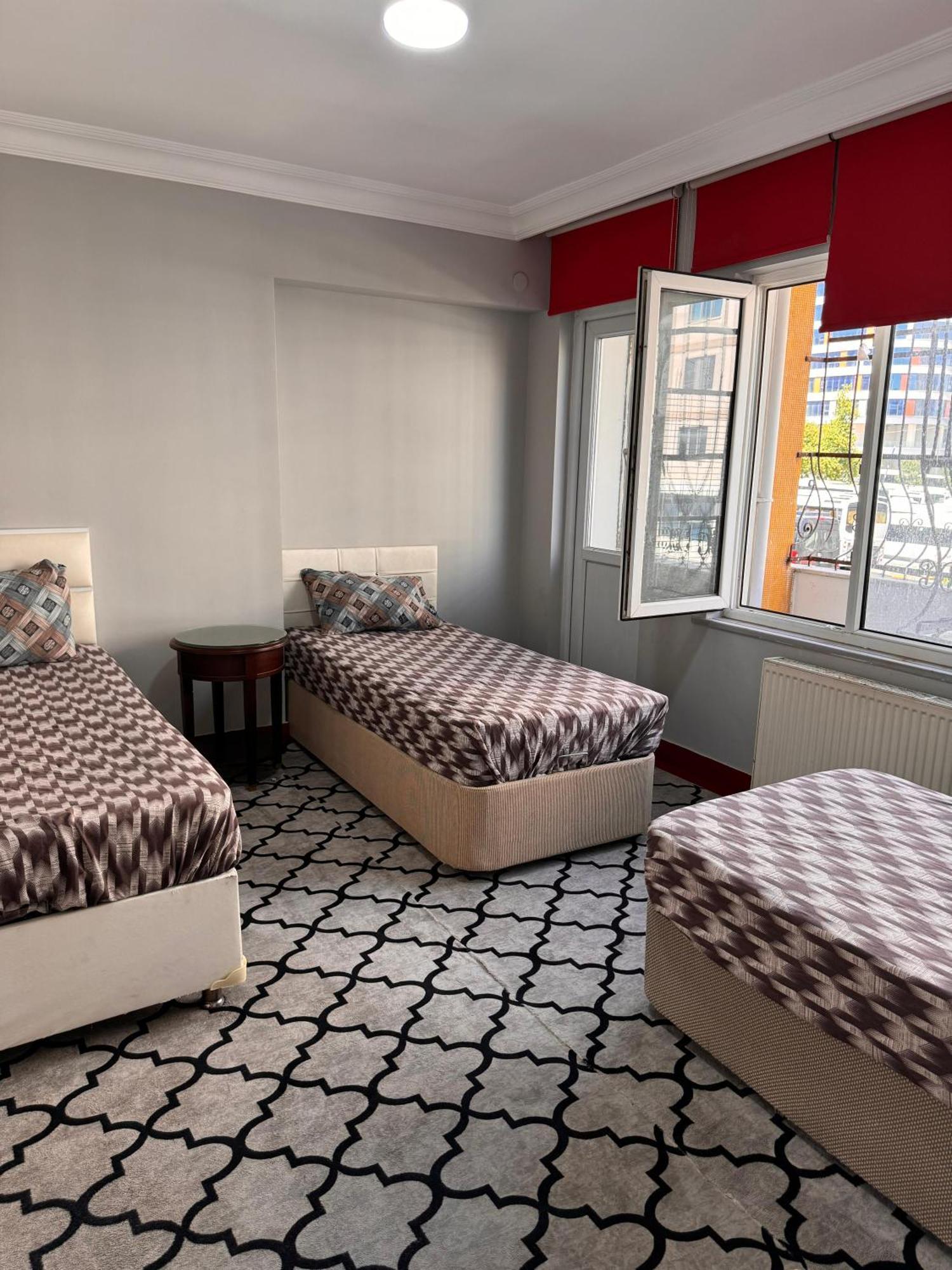 Transit 7 * Istanbul