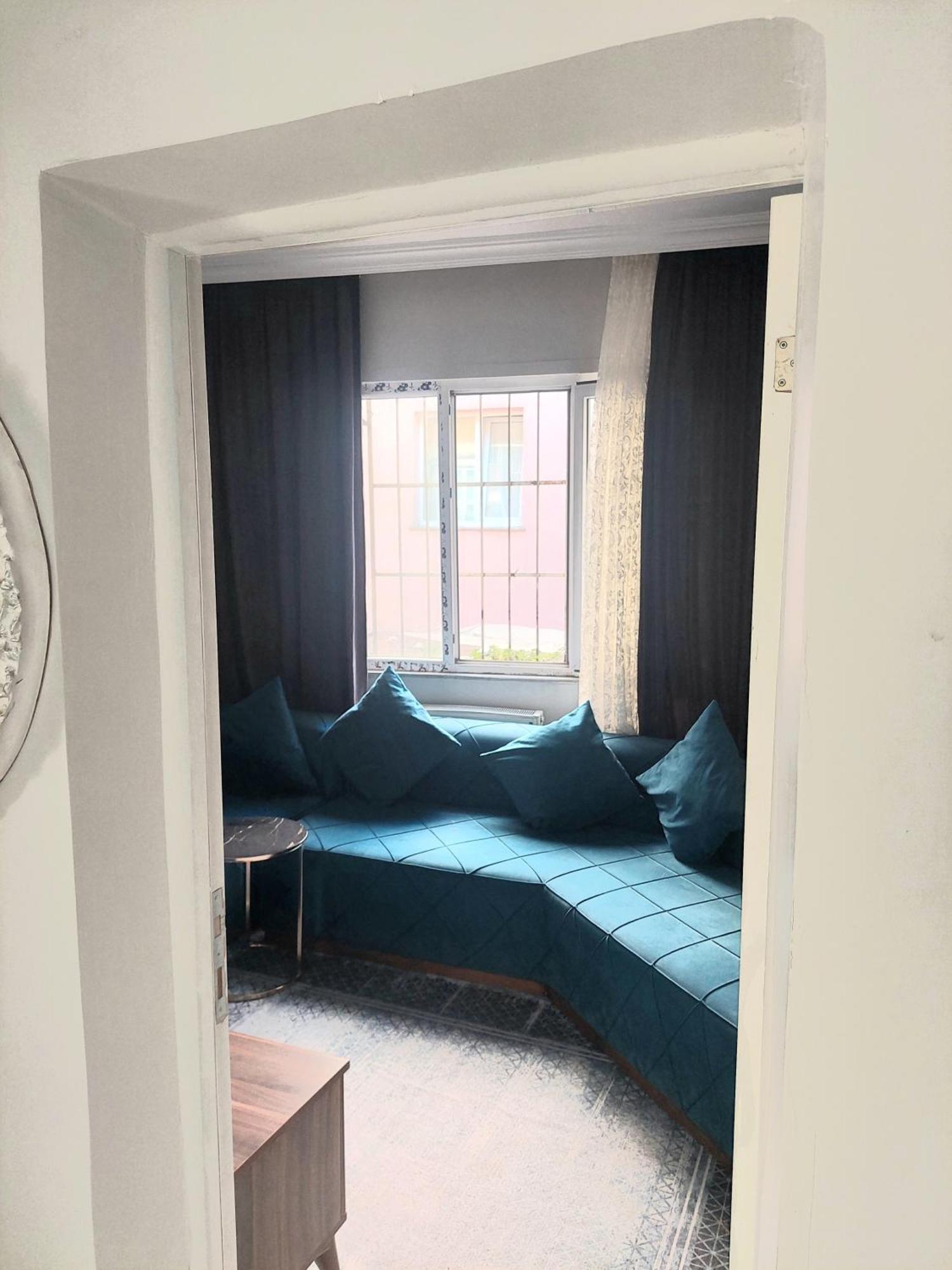 Fatih Kadinlar Pazari Istanbul