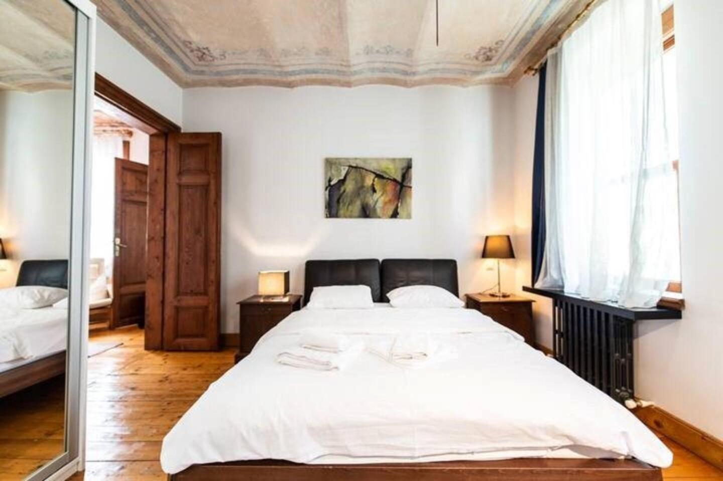 Historic Spacious Galata *