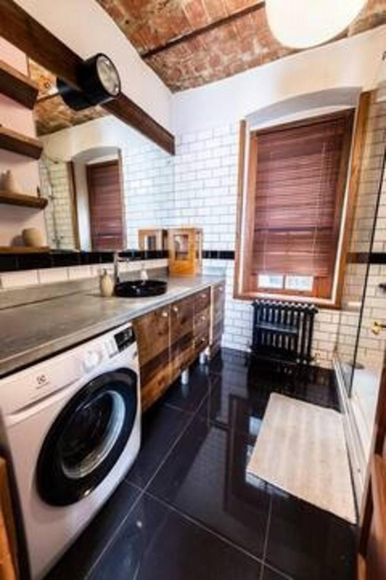 Historic Spacious Galata Apartment *