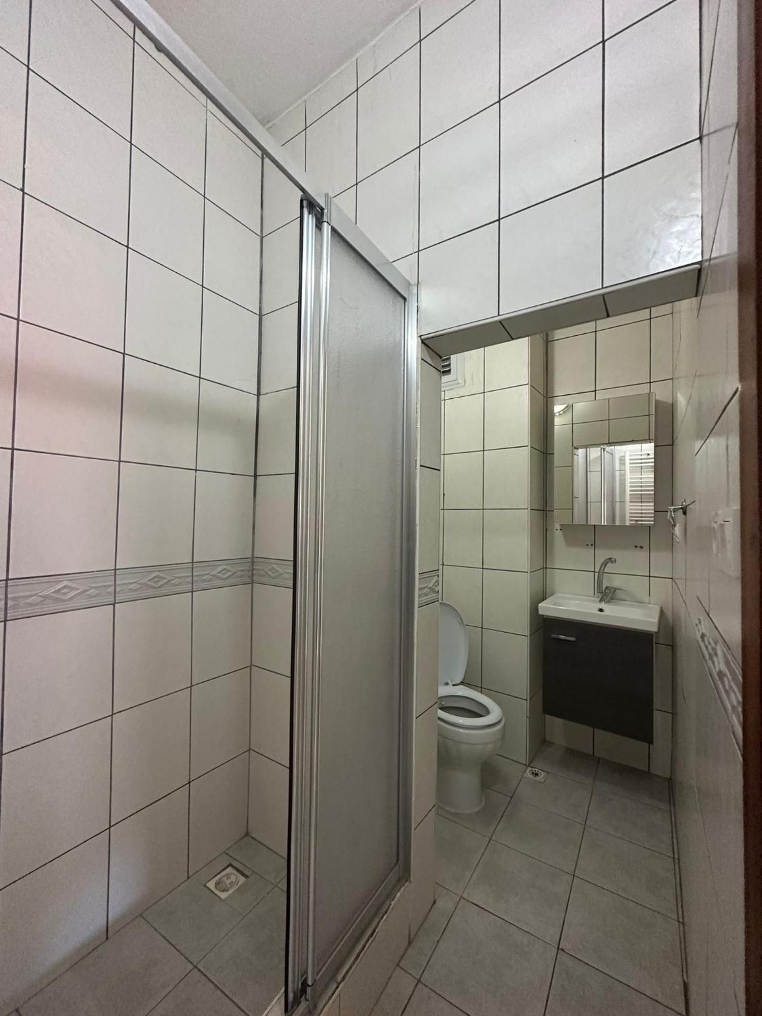 Taksim'de Istiklal Caddesine Cok Yakin Apartment