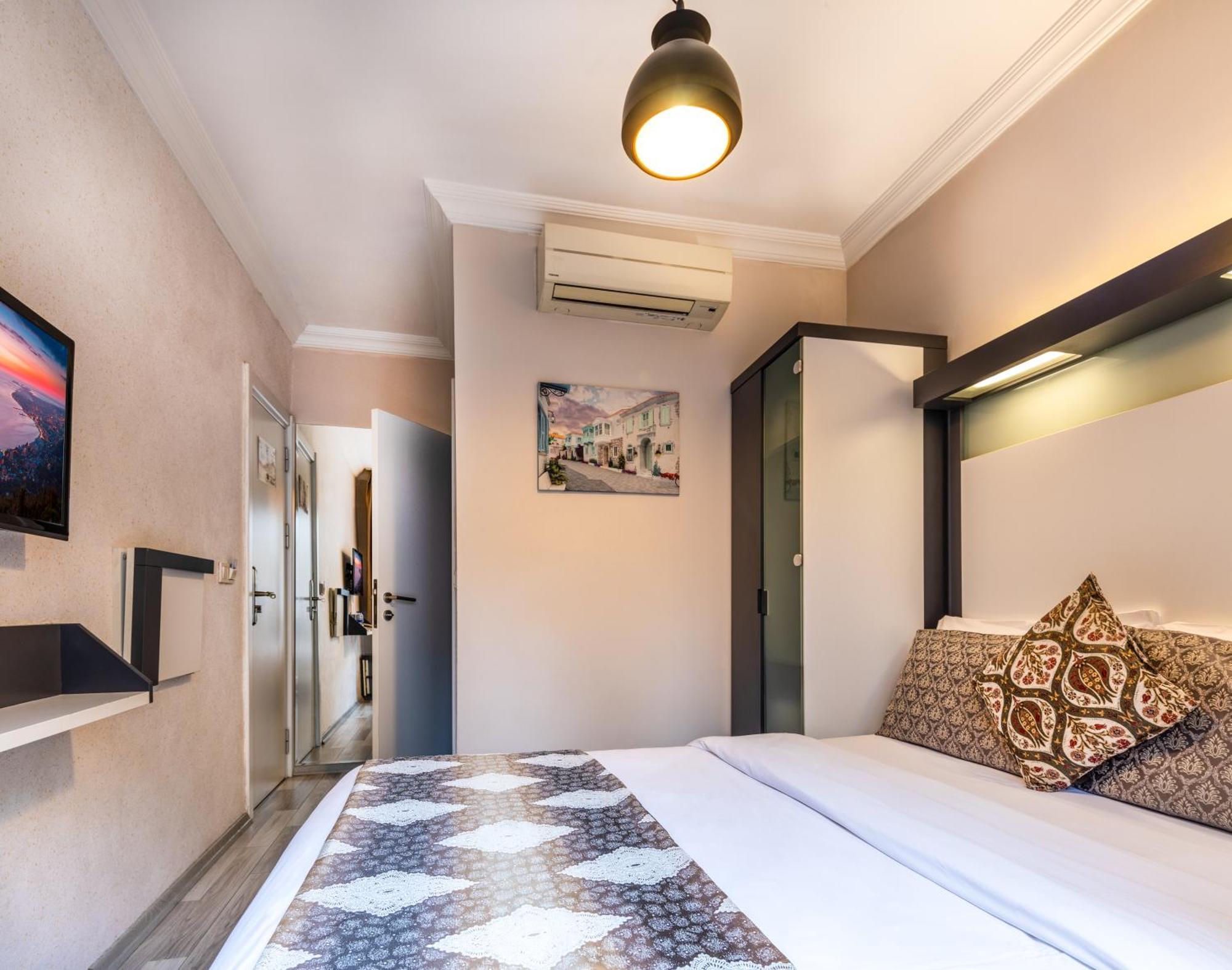 Otel Hotels And Suites Platine İstanbul